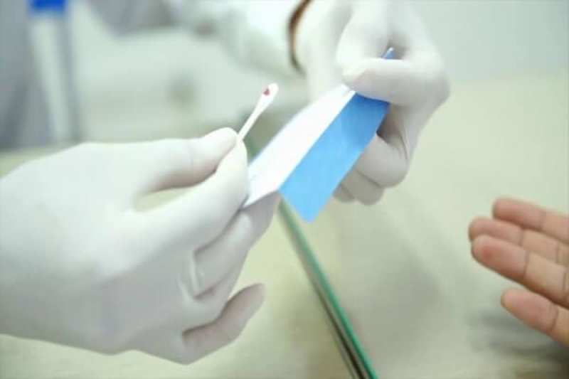 X&eacute;t nghiệm ADN Hải Ph&ograve;ng tại EUROFINS GENTIS bạn sẽ được hỗ trợ thu mẫu tận t&igrave;nh.