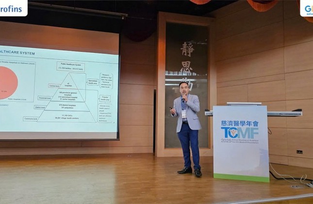 Dr. Pham Dinh Minh reported at the 7th Tzu Chi - Academia Sinica Biomedical Conference