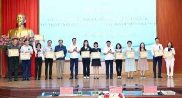 Quận Tây Hồ vinh danh GENTIS là doanh nghiệp có thành tích tiêu biểu năm 2023