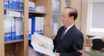 Bố đưa con đi xét nghiệm ADN, phát hiện vô sinh do mang gen “nữ giới”