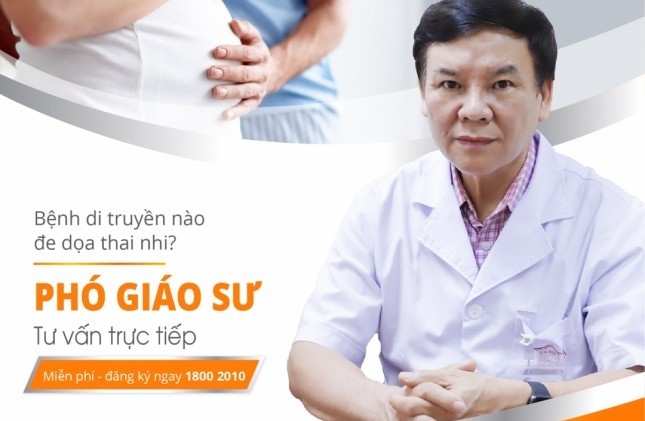 PGS Trần Đức Phấn trực tiếp tư vấn cho các mẹ bầu về các bệnh di truyền