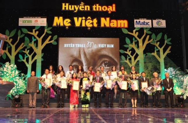 Đêm giao lưu nghệ thuật Huyền Thoại Mẹ Việt Nam