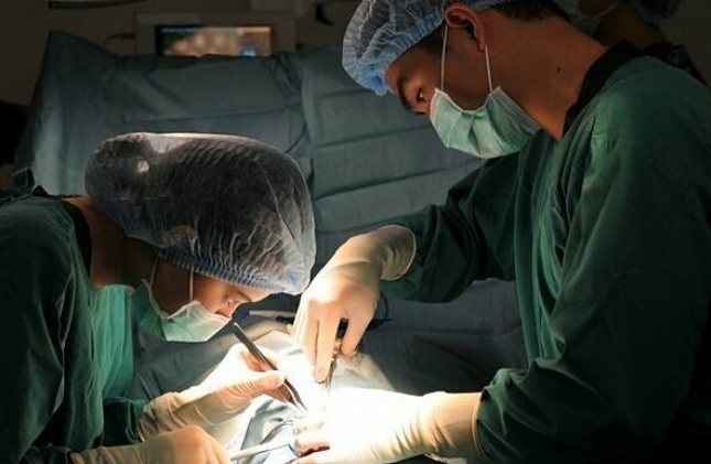 Điều trị vô sinh cho người đột biến sinh học