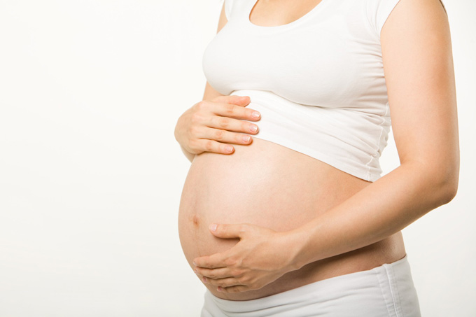 Khi nào nên tiến hành xét nghiệm sàng lọc trước sinh? Có phải toàn bộ phụ nữ mang bầu đều cần phải làm xét nghiệm này không?
