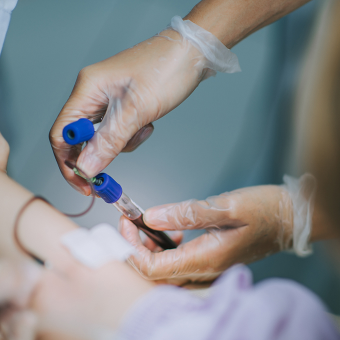 Xét nghiệm NIPT Illumina không xâm lấn, chỉ lấy 7 - 10 ml máu ngoại vi, an toàn 100% với mọi sản phụ