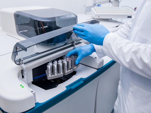 Hình ảnh trang thiết bị hiện đại phục vụ xét nghiệm NIPT 3 nst